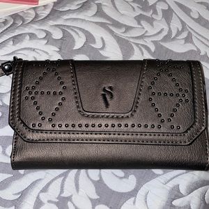 Simply Vera Wang wallet